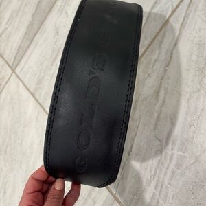 Gold's Gym Leather Belt Weight Power Lifting Foam Padded  22-33" S/M